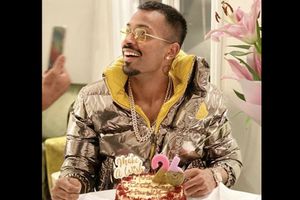 Hardik Pandya celebrates 26th birthday away from family and friends as he recovers from back surgery in London
