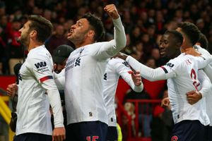 Defensive incompetence costs United as Liverpool refuse to let VAR end their unbeaten run