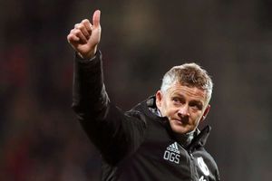 Solskjaer believes the tide will turn for Man United after dismal AZ draw