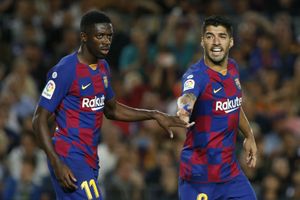 Classy Barcelona run riot against Sevilla to give La Liga familiar look