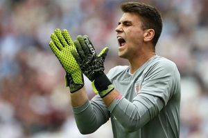 Rumour Has It: Madrid identify Courtois replacement as Dortmund fear Sancho exit
