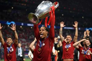 Ballon d'Or: Van Dijk one of seven Liverpool players in running for top award