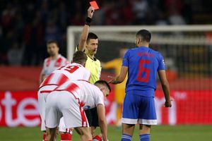 Red Star Belgrade 3-1 Olympiacos: Milunovic and Boakye strike late against 10 men