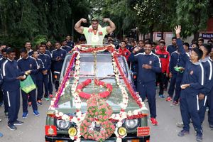 Anuj Kumar Taliyan wins gold medal at 11th World Bodybuilding Championship, gets a rousing reception in Bengaluru