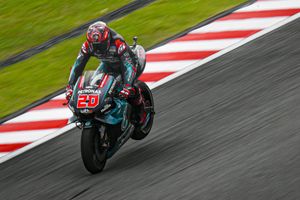Quartararo eclipses the field on another record-breaking day in Sepang