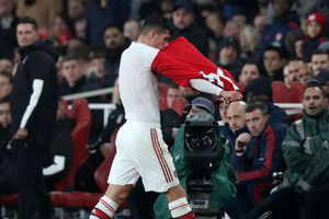 Apologetic Xhaka explains reaction to Arsenal fans: I reached boiling point