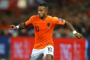 Depay leaving Lyon 'would be better' for Netherlands, says Koeman