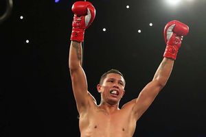 Berchelt stops Sosa in fourth round