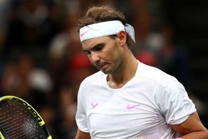 Nadal overcomes Tsonga in Paris as Berrettini claims ATP Finals spot