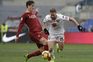 Manchester United battle PSG for Roma star - A good deal?