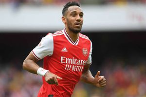 Arsenal captain Aubameyang hits out at 'b*******' claims