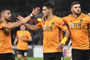 Wolves 1-0 Slovan Bratislava: Jimenez scores late winner after Neves penalty miss