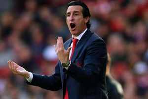 Arsenal urged to give Emery time by former captain Vieira