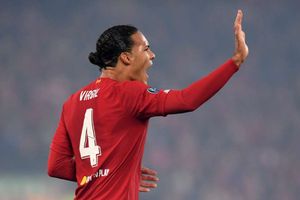 Klopp says Van Dijk is standout candidate above Messi for Ballon d'Or glory