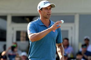 Scott takes lead at Australian PGA Championship