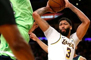 Joining Kobe, LeBron as 50-point Laker 'humbling' for Davis