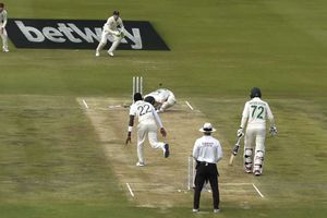 Philander angered by umpires' decision on Archer no-ball