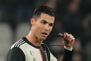 Juventus 2-2 Sassuolo: Sarri's side slip up despite Ronaldo's second-half spot-kick
