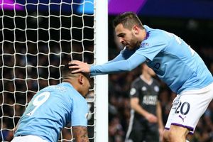 Manchester City 3-1 Leicester City: Gundogan and Jesus complete champions' comeback
