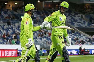 Big Bash League: Hales and Khawaja star as Thunder beat Renegades