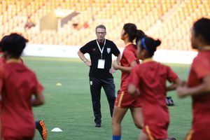 Players adapting steadily to what we are searching for, says Thomas Dennerby