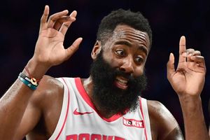 NBA wrap: Harden erupts in Rockets' victory, Giannis bullies Knicks