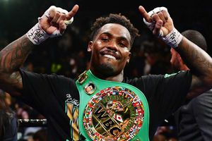 Charlo retains WBC middleweight title with brutal stoppage