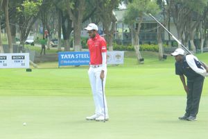 Bengaluru Open Golf Championship 2019: Karandeep Kochhar, Om Prakash Chouhan, Arun Kumar tied for three-way lead