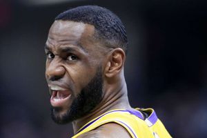 LeBron James doubtful for Nuggets showdown