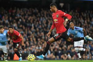 Manchester City 1-2 Manchester United: Rashford and Martial land big win for Solskjaer