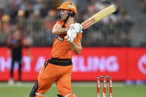 Big Bash League: Mitchell wins battle of Marsh brothers as Scorchers sink Renegades in Perth