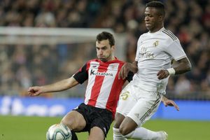 Real Madrid slip behind Barcelona after Athletic draw