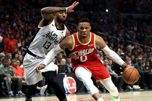 NBA wrap: Westbrook stars as Rockets soar past Clippers, Bucks down Lakers
