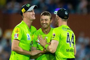 BBL 09: Rashid cameo not enough as Sydney Thunder hold off Adelaide Strikers in a nail-biting finish