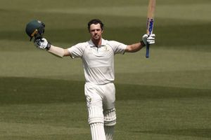 Head scores century as Australia take control at MCG