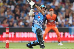 Big Bash League 2019: Weatherald and Rashid help Strikers sink Scorchers
