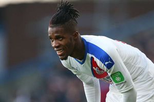 Zaha tipped for January move as Chelsea circle Palace star