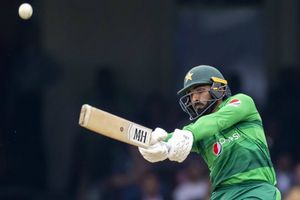 Pakistan trump Bangladesh to bag T20I series