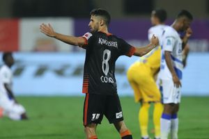 Goa survive resilient Odisha to reclaim ISL top spot