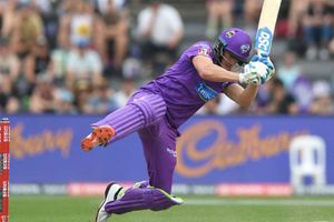 Big Bash League: Miller heroics in vain as Strikers sink Hurricanes