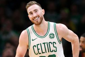Hayward praises Celtics, 'stop sign' Kanter