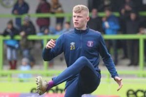 Arsenal eye January move for Carlisle defensive ace