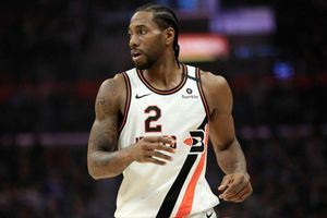 Leonard posts first triple-double as Westbrook stars for Rockets