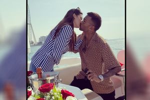 Champagne, flowers, cake and ring: Hardik Pandya proposes to his girlfriend Natasha Stankovic on a boat - Watch