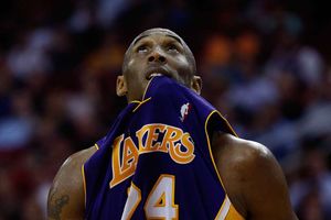 Kobe Bryant dead: NBA falls silent to remember LA Lakers great, as reports say he died in helicopter crash