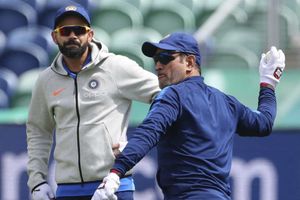 MS Dhoni or Virat Kohli? Virender Sehwag picks Dhoni as better captain, know why?
