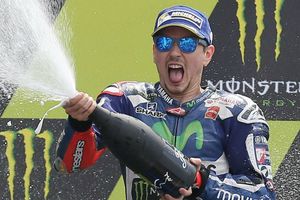 Jorge Lorenzo returns to MotoGP as Yamaha test rider