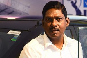 Sivaramakrishnan, Amay Khurasiya, Rajesh Chauhan apply for national selector's post