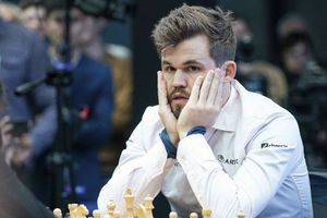 Magnus Carlsen retains the World blitz crown; Koneru Humpy finishes 12th