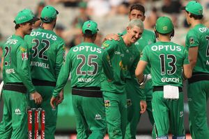 Stars overcome Scorchers for eighth straight win